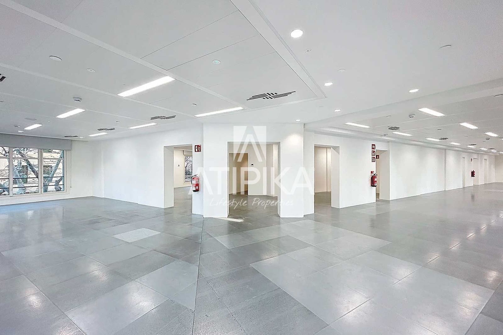 5 bedroom Office for rent in Barcelona city - € 13,260 (Ref: 9548749)