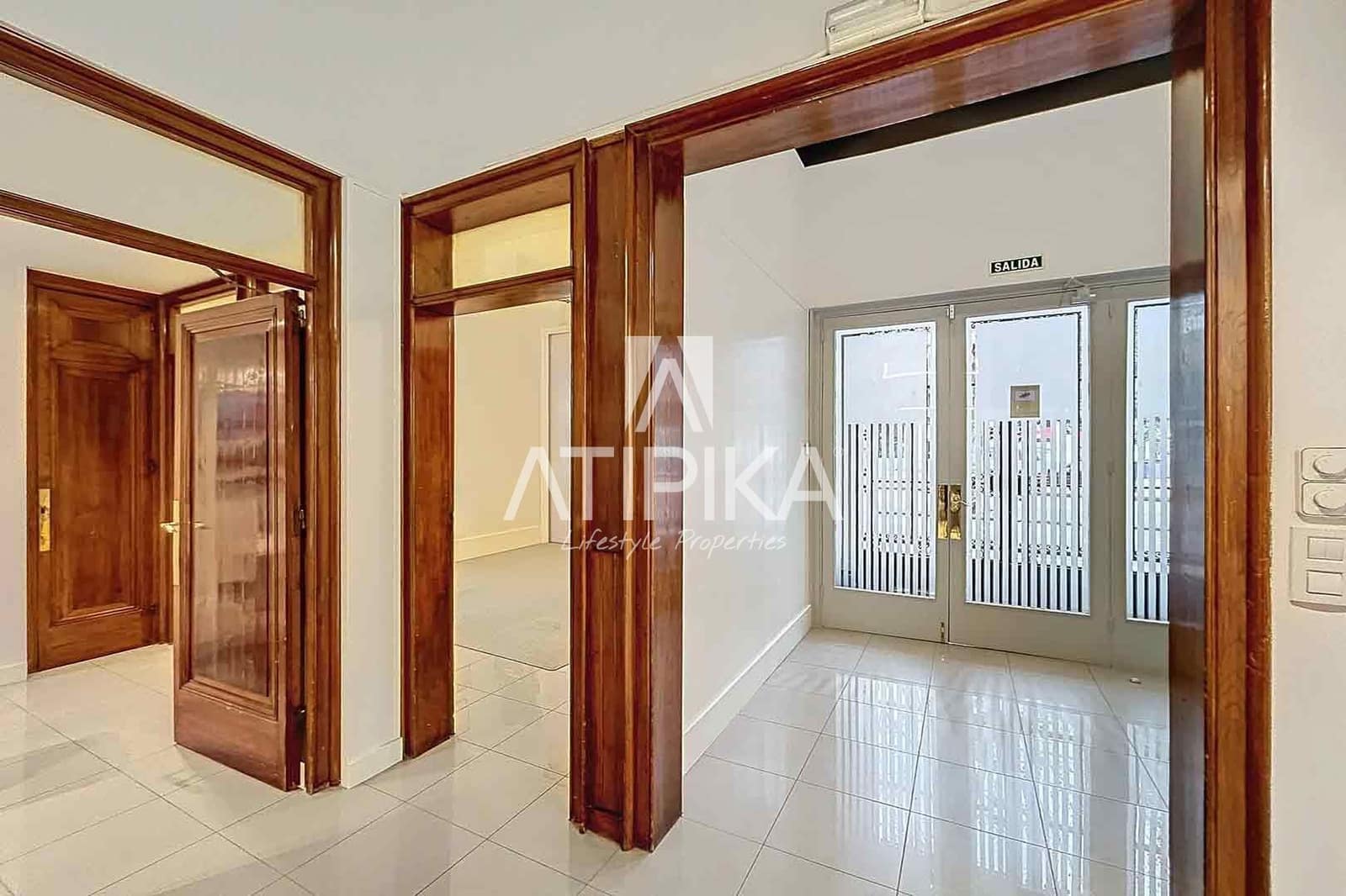 10 soverom Kontor til leie i Barcelona by - € 6 000 (Ref: 9548750)