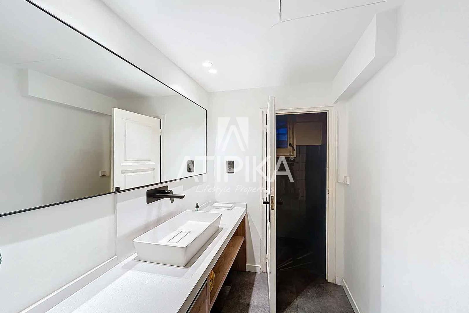 10 soverom Kontor til leie i Barcelona by - € 6 000 (Ref: 9548750)