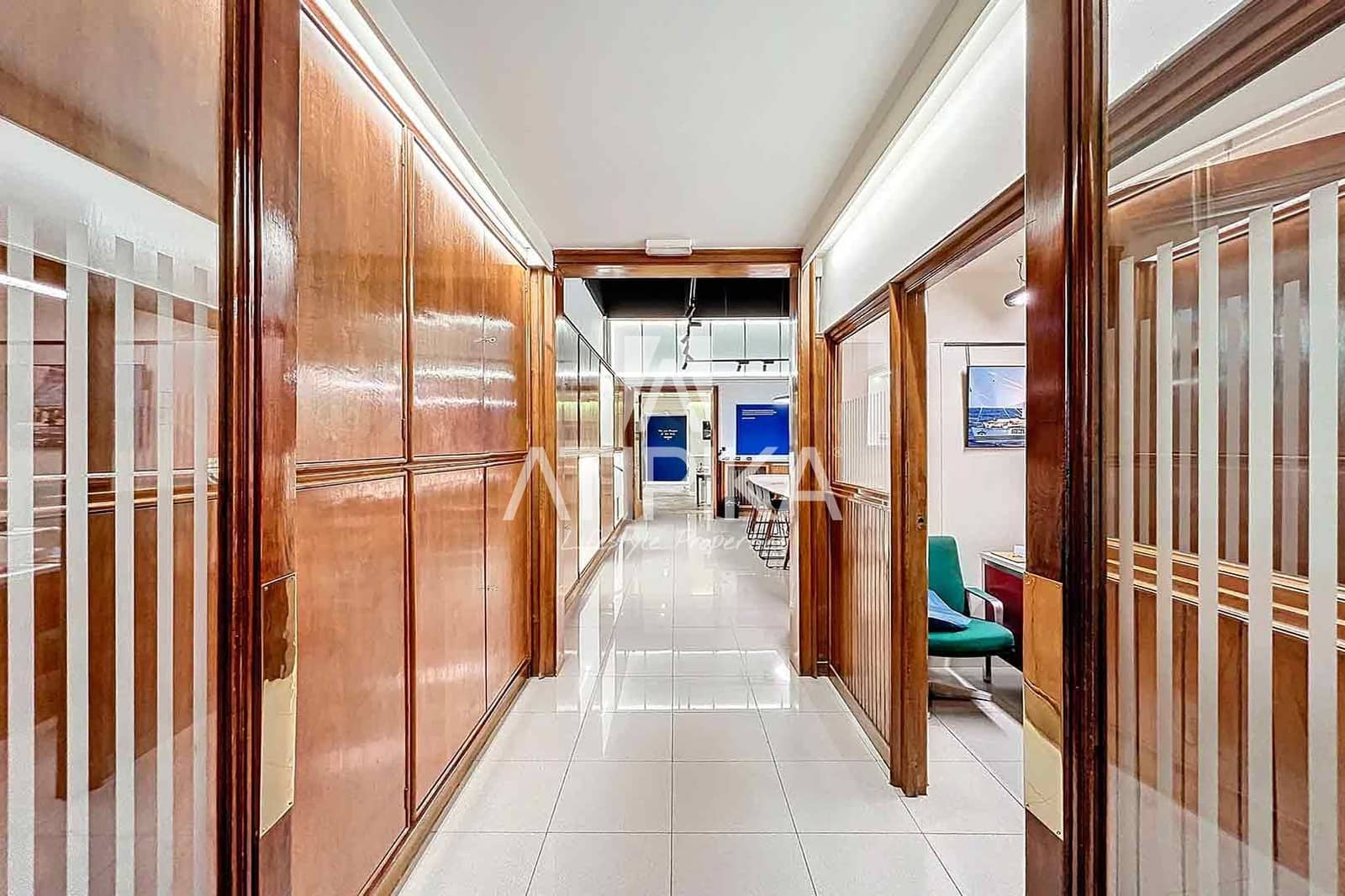 10 soverom Kontor til leie i Barcelona by - € 6 000 (Ref: 9548750)