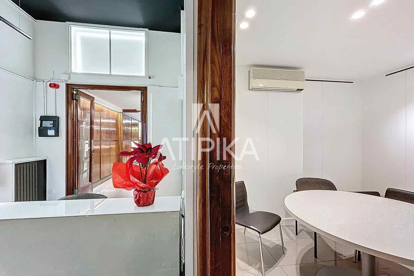 10 soverom Kontor til leie i Barcelona by - € 6 000 (Ref: 9548750)