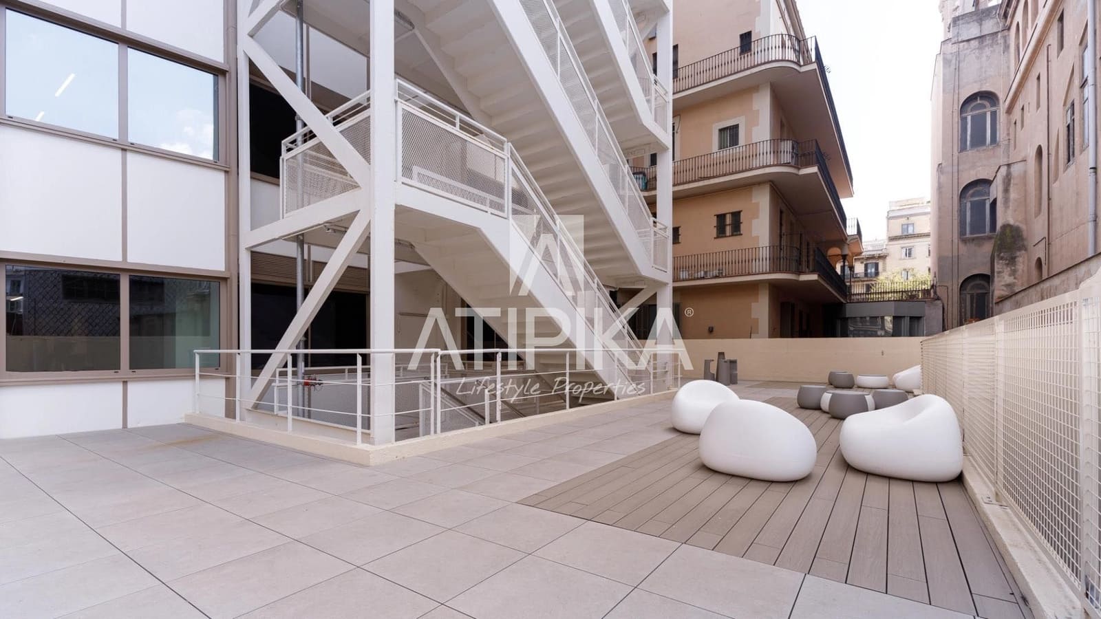 1 soverom Kontor til leie i Barcelona by - € 8 514 (Ref: 9548752)