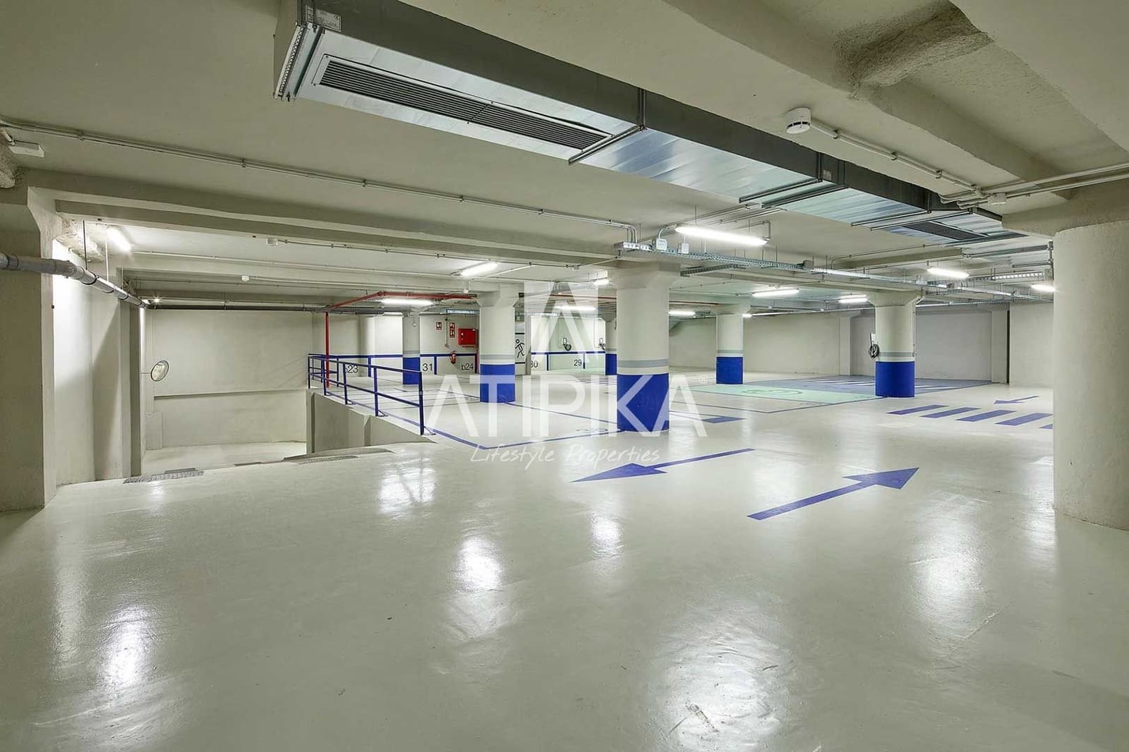 Kontor til leie i Barcelona by - € 16 856 (Ref: 9548753)