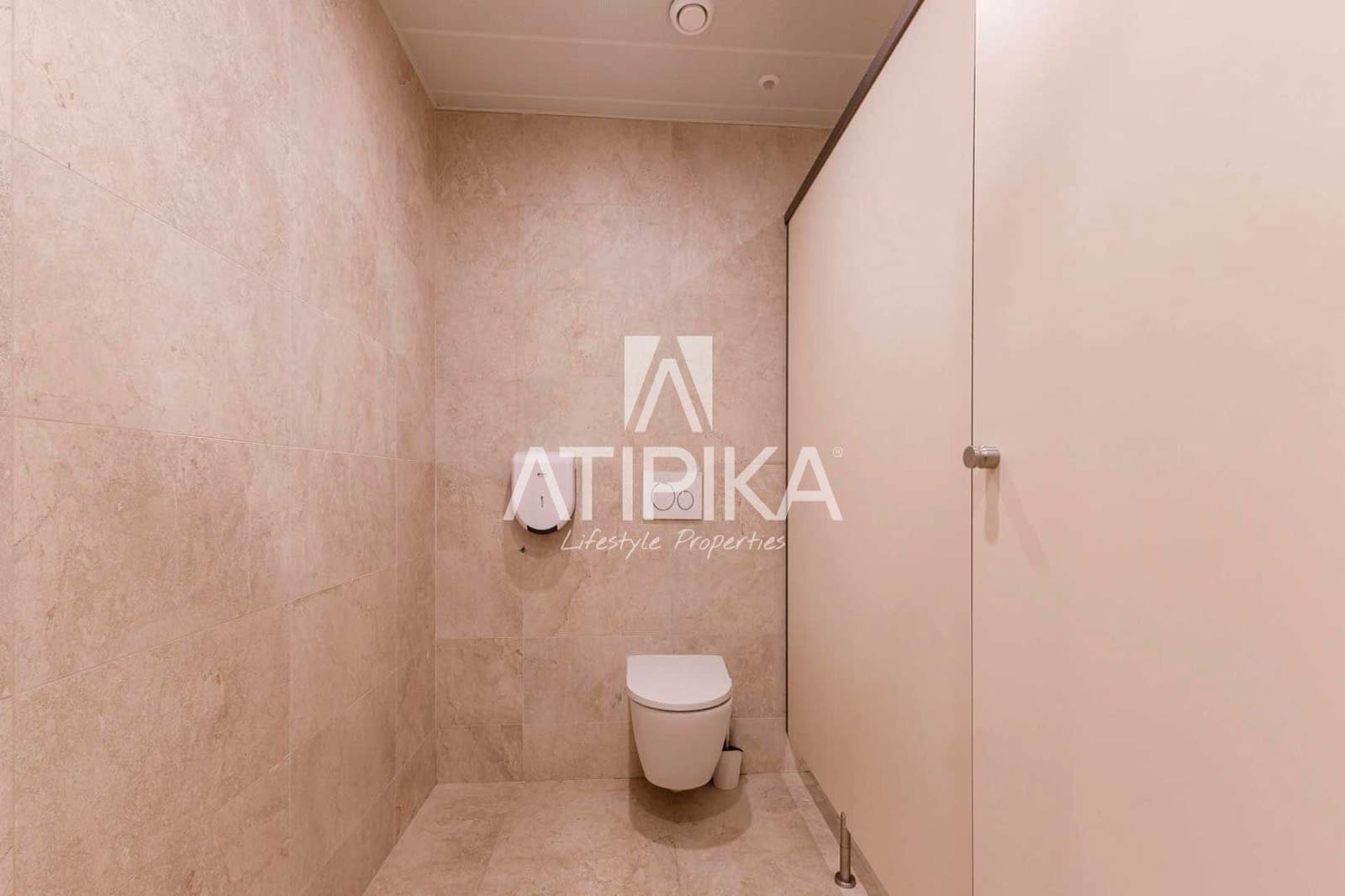 Kontor til leie i Barcelona by - € 16 856 (Ref: 9548753)