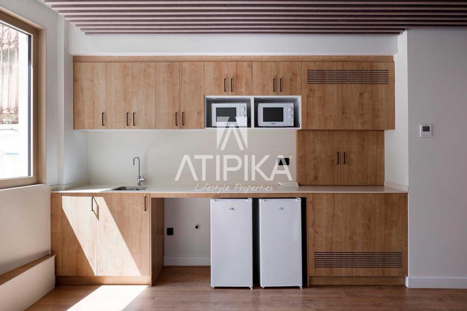 Kontor til leie i Barcelona by - € 16 856 (Ref: 9548753)