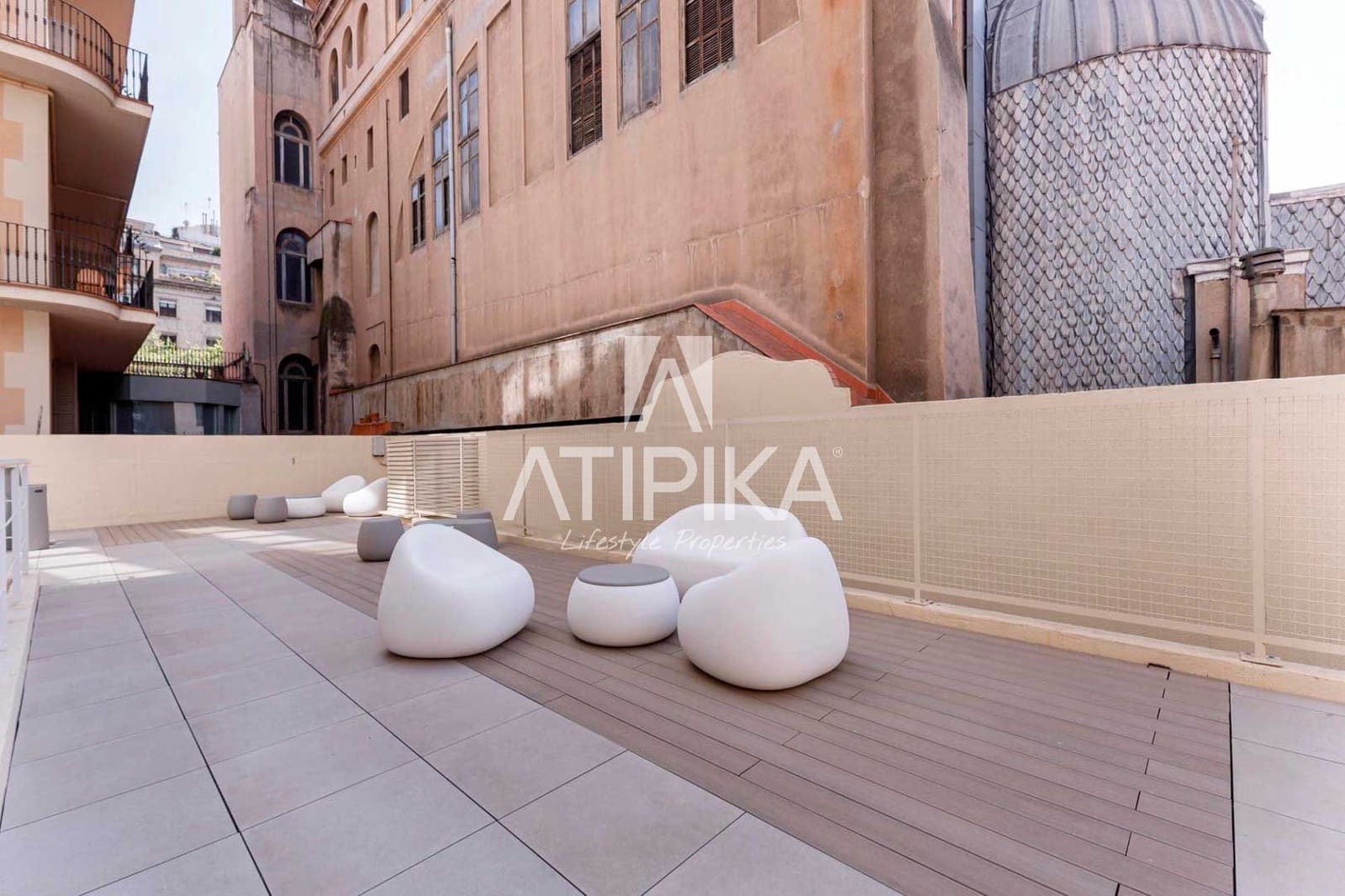 Kontor til leie i Barcelona by - € 16 856 (Ref: 9548753)