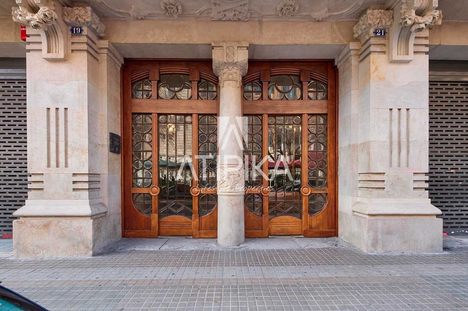 Kontor til leie i Barcelona by - € 16 856 (Ref: 9548753)