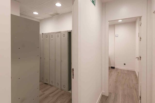 2 soverom Kontor til leie i Barcelona by - € 24 003 (Ref: 9548755)