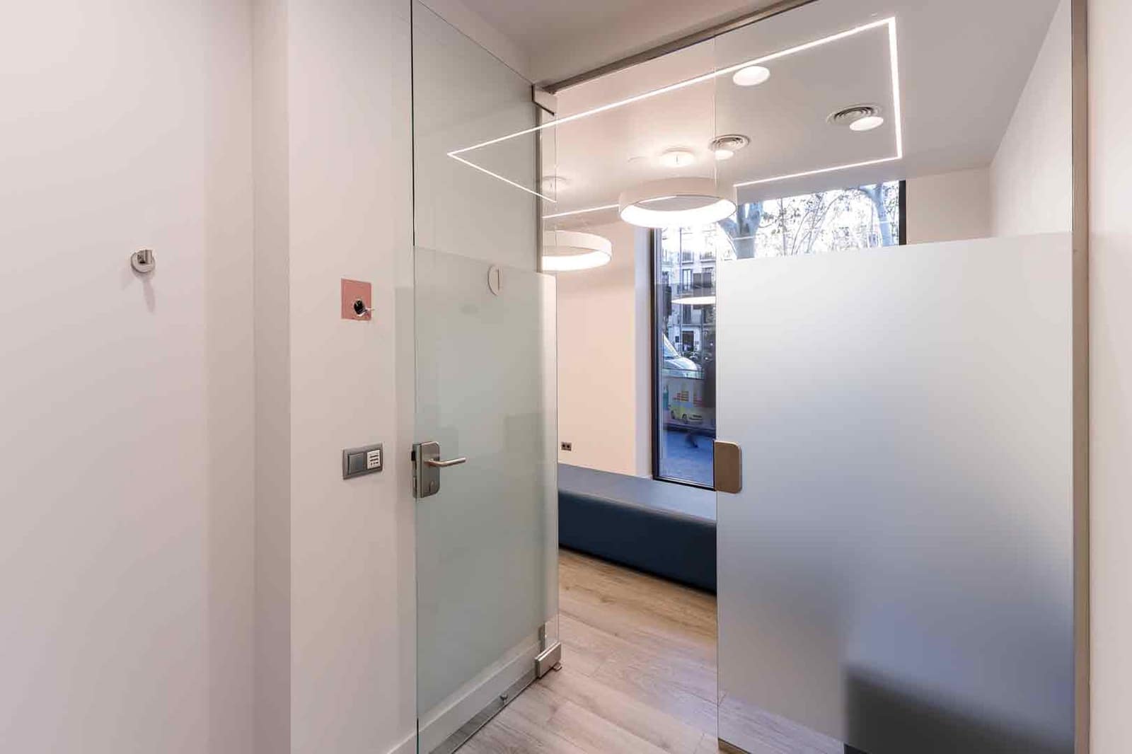 2 soverom Kontor til leie i Barcelona by - € 24 003 (Ref: 9548755)