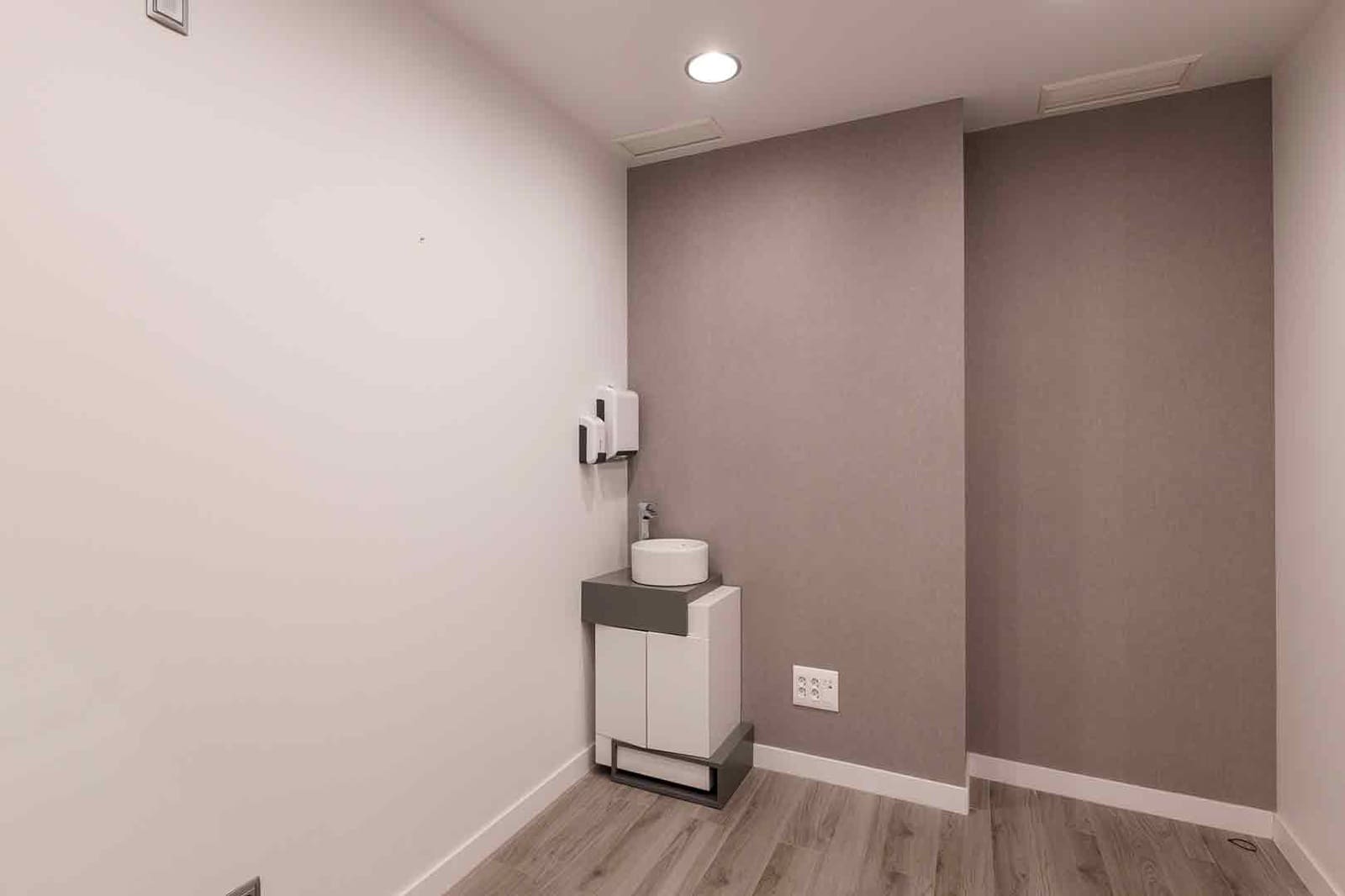 2 soverom Kontor til leie i Barcelona by - € 24 003 (Ref: 9548755)