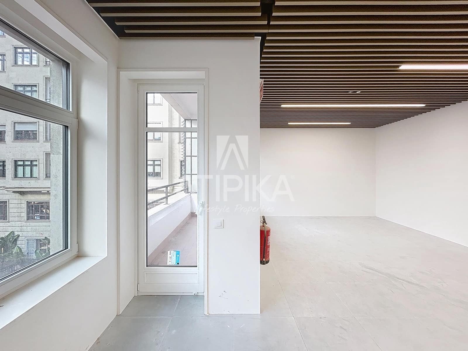 Kontor til leie i Barcelona by - € 16 680 (Ref: 9548760)