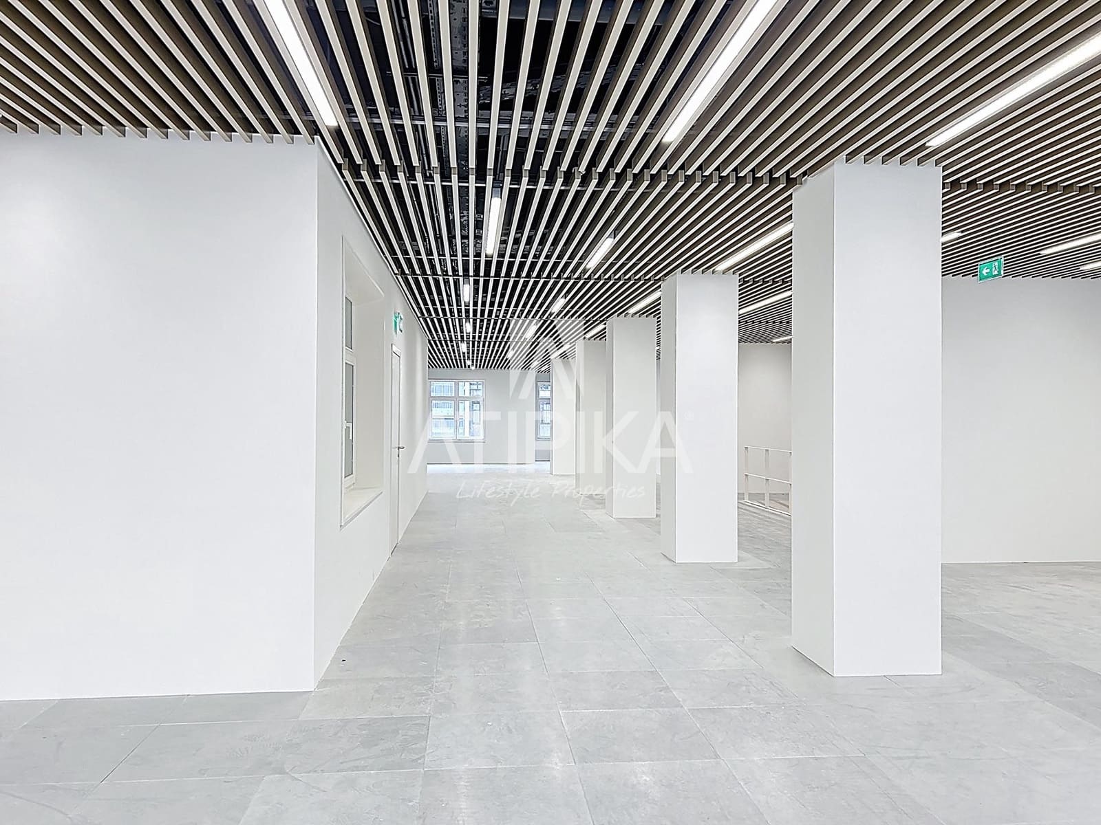 Kontor til leie i Barcelona by - € 16 680 (Ref: 9548760)