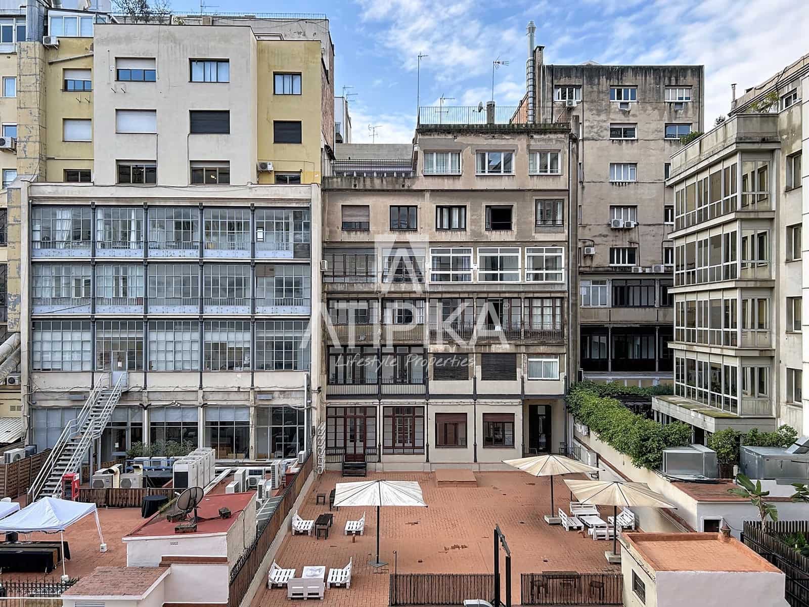Kontor til leie i Barcelona by - € 16 680 (Ref: 9548760)