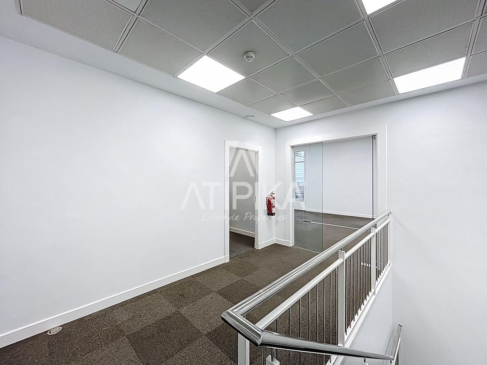 12 bedroom Office for rent in Barcelona city - € 13,000 (Ref: 9548761)