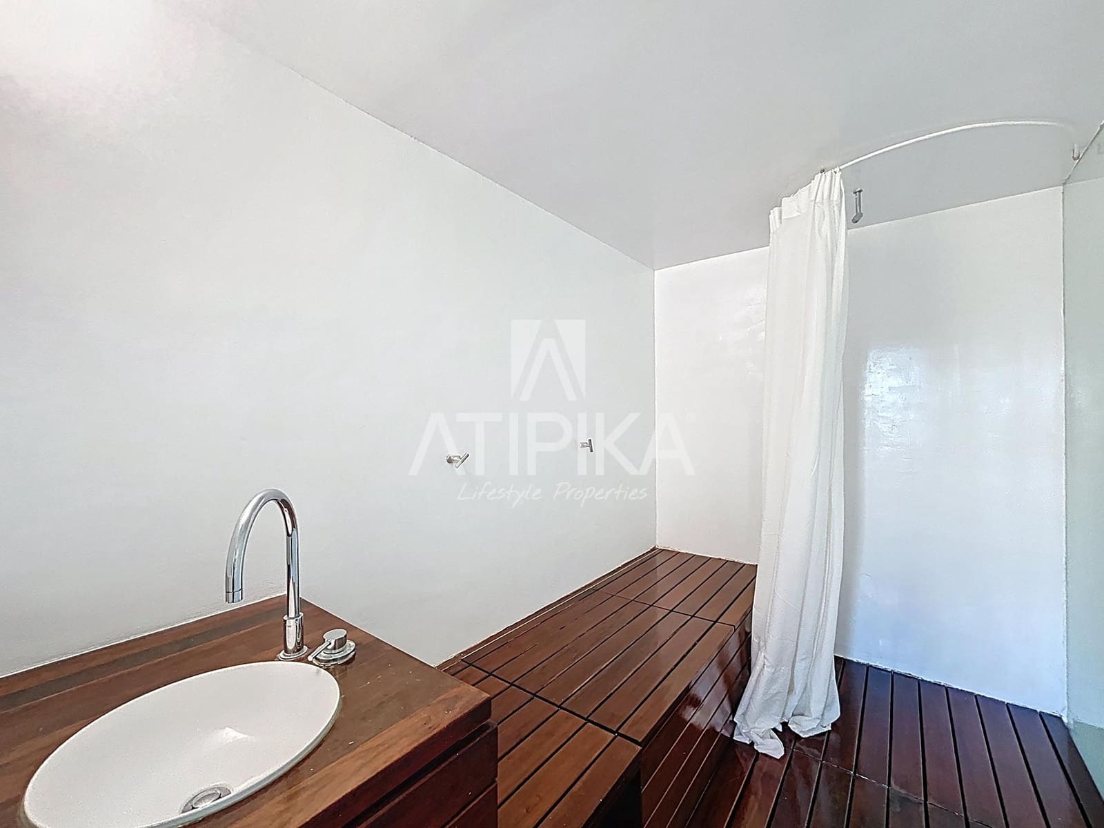 1 soveværelse Lejlighed til leje i Barcelona by - € 2.289 (Ref: 9548763)