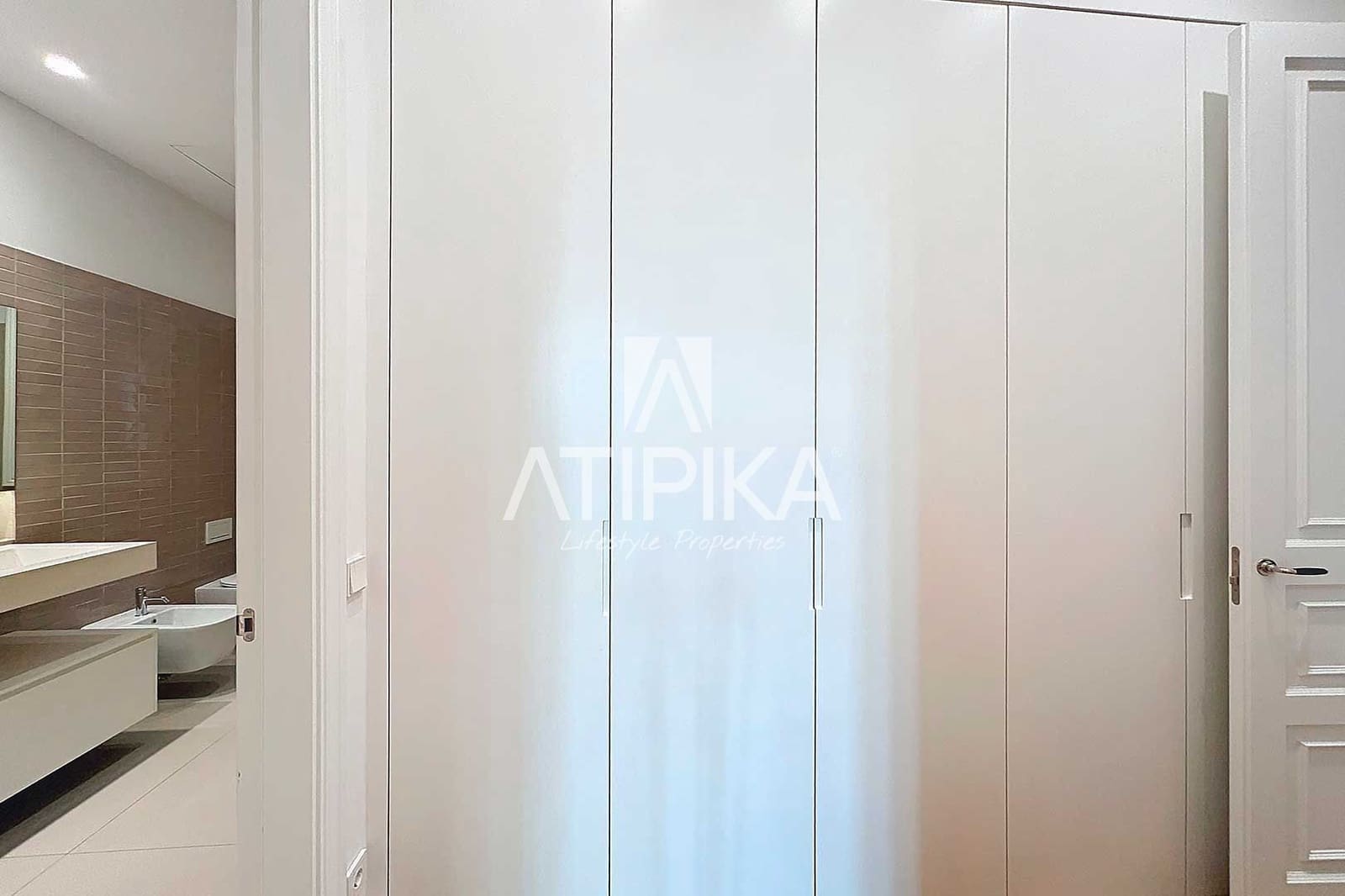 3 bedroom Apartment for rent in Barcelona city with pool - € 9,000 (Ref: 9548764)