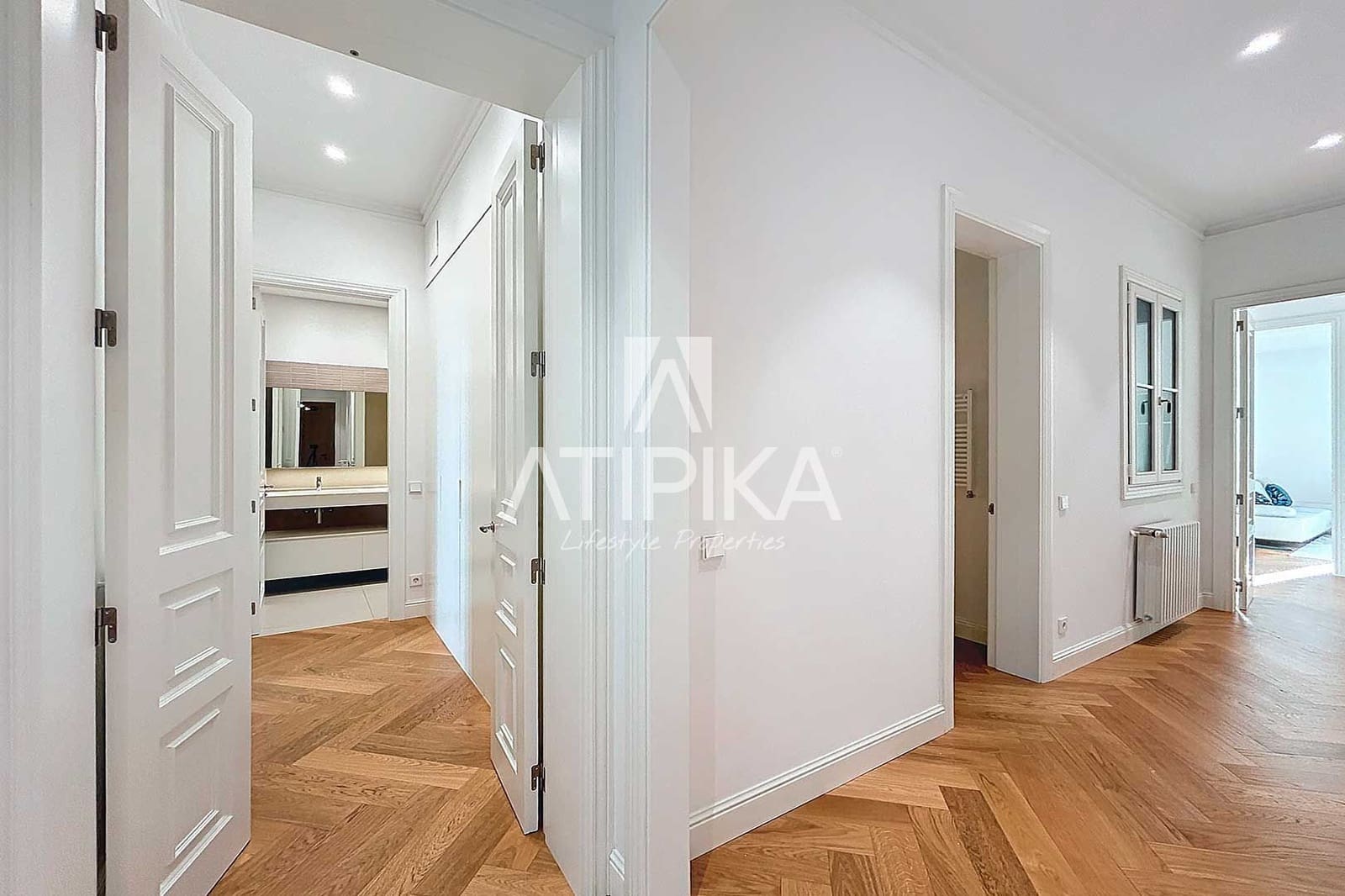 3 bedroom Apartment for rent in Barcelona city with pool - € 9,000 (Ref: 9548764)