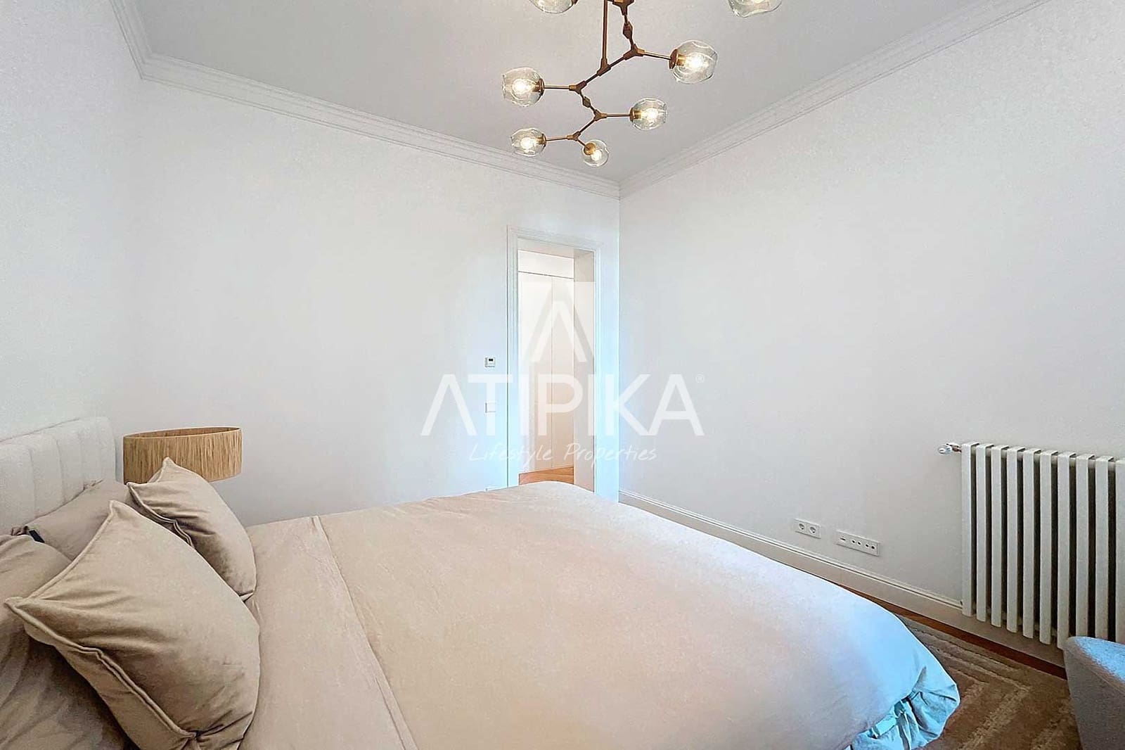 3 bedroom Apartment for rent in Barcelona city with pool - € 9,000 (Ref: 9548764)