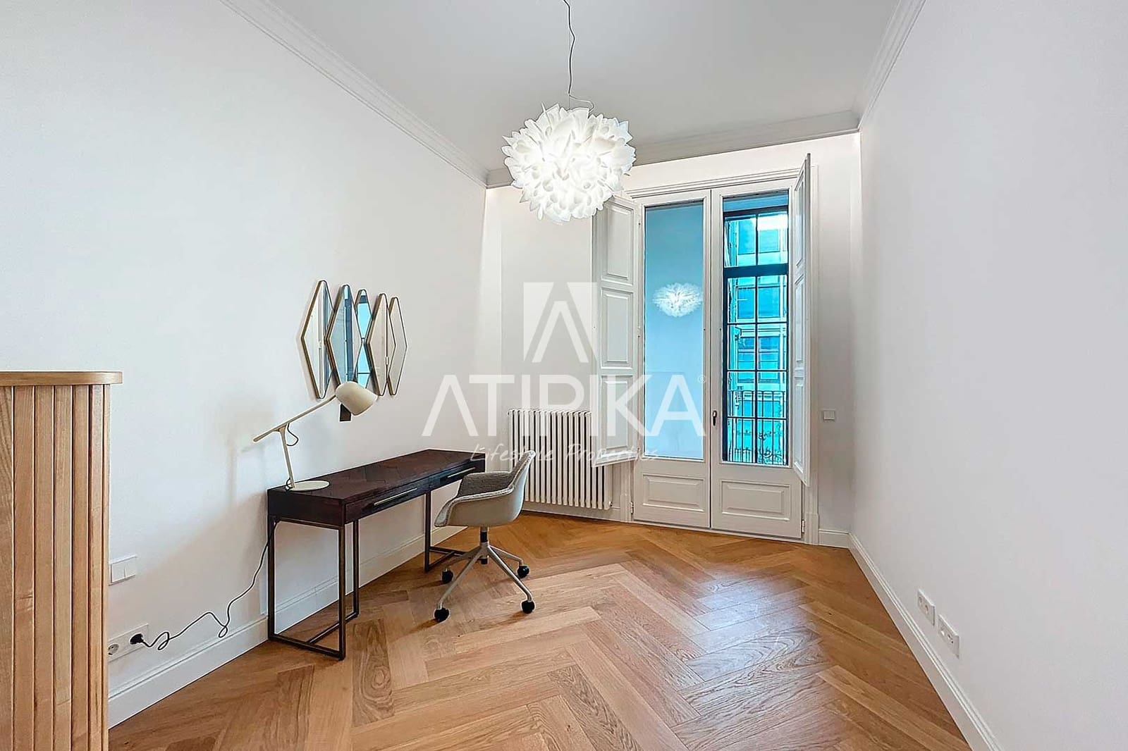 3 bedroom Apartment for rent in Barcelona city with pool - € 9,000 (Ref: 9548764)