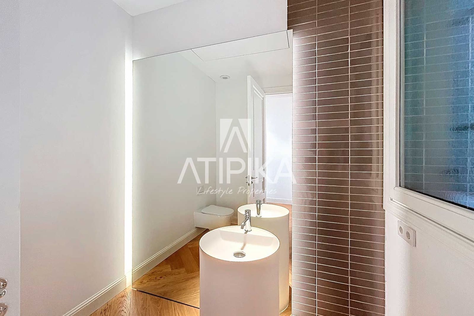 3 bedroom Apartment for rent in Barcelona city with pool - € 9,000 (Ref: 9548764)