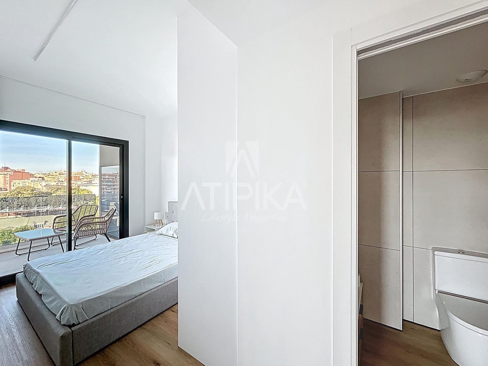 2 makuuhuone Kattohuoneisto vuokrattavana paikassa Esplugues de Llobregat mukana uima-altaan - 2 500 € (Ref: 9548765)