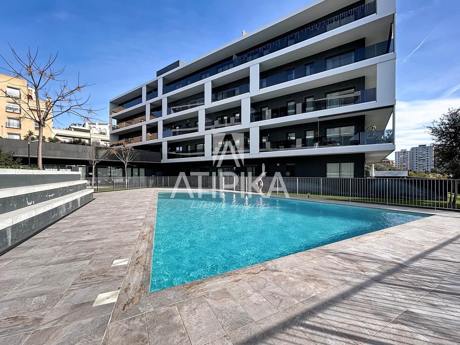 2 makuuhuone Kattohuoneisto vuokrattavana paikassa Esplugues de Llobregat mukana uima-altaan - 2 500 € (Ref: 9548765)