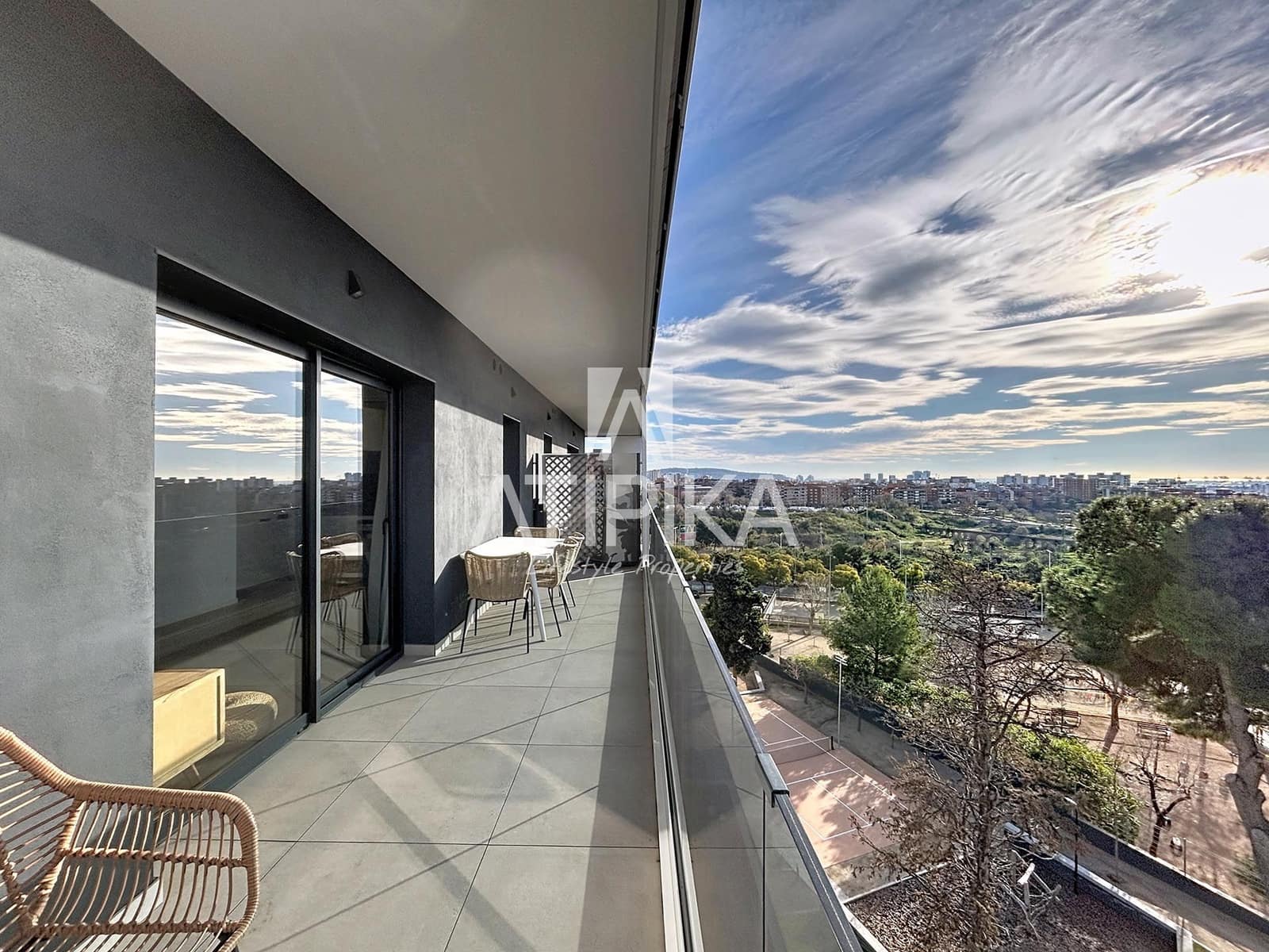 2 makuuhuone Kattohuoneisto vuokrattavana paikassa Esplugues de Llobregat mukana uima-altaan - 2 500 € (Ref: 9548765)