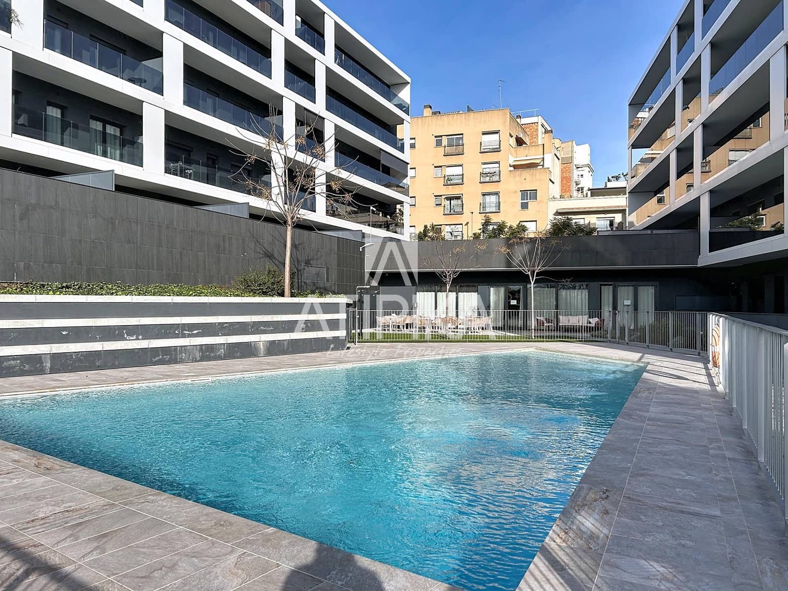 2 makuuhuone Kattohuoneisto vuokrattavana paikassa Esplugues de Llobregat mukana uima-altaan - 2 500 € (Ref: 9548765)