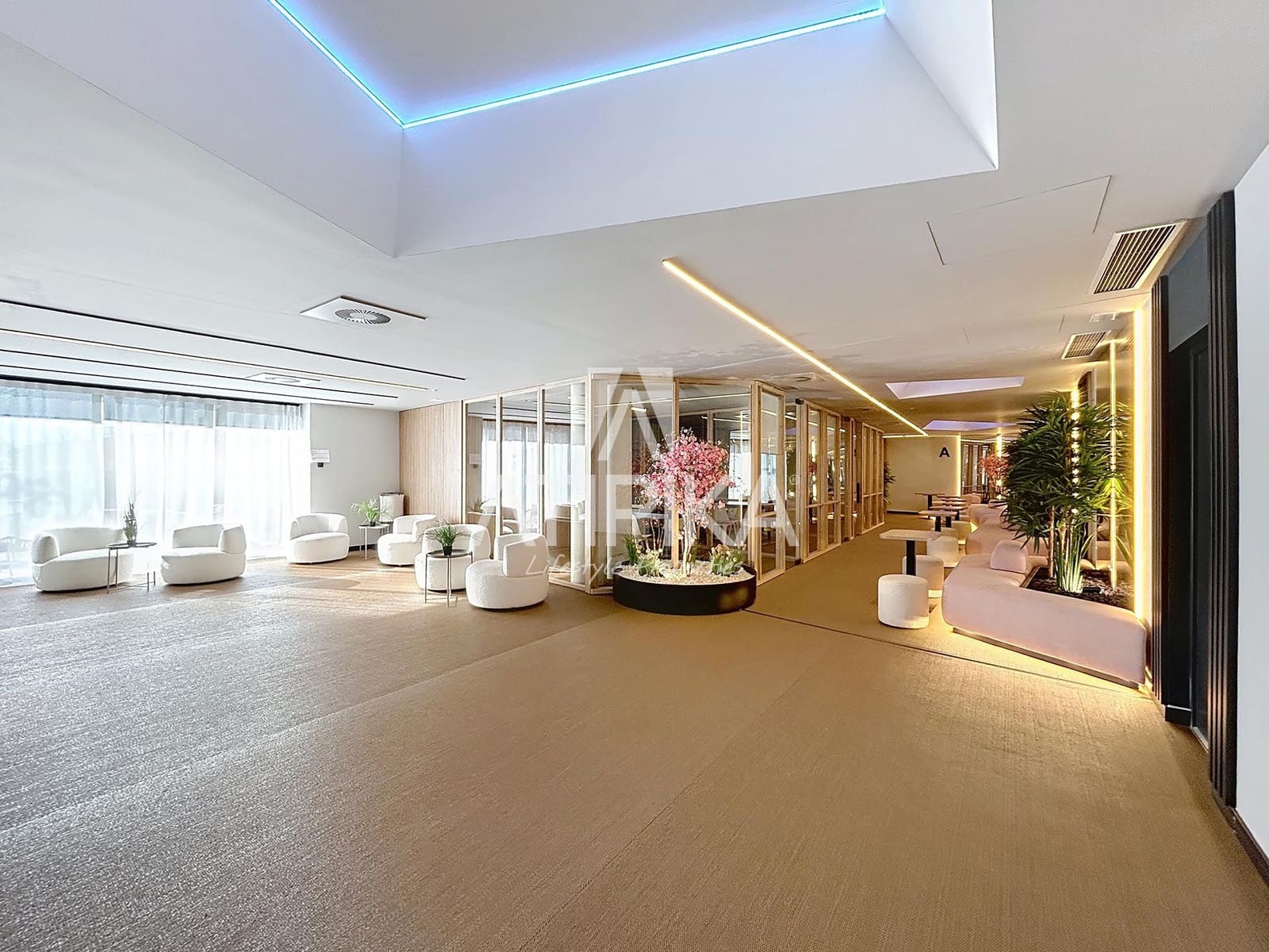 2 makuuhuone Kattohuoneisto vuokrattavana paikassa Esplugues de Llobregat mukana uima-altaan - 2 500 € (Ref: 9548765)