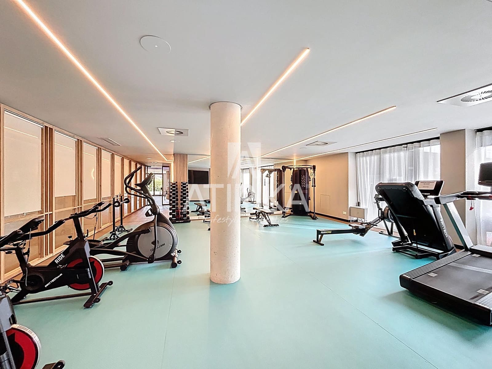 2 makuuhuone Kattohuoneisto vuokrattavana paikassa Esplugues de Llobregat mukana uima-altaan - 2 500 € (Ref: 9548765)