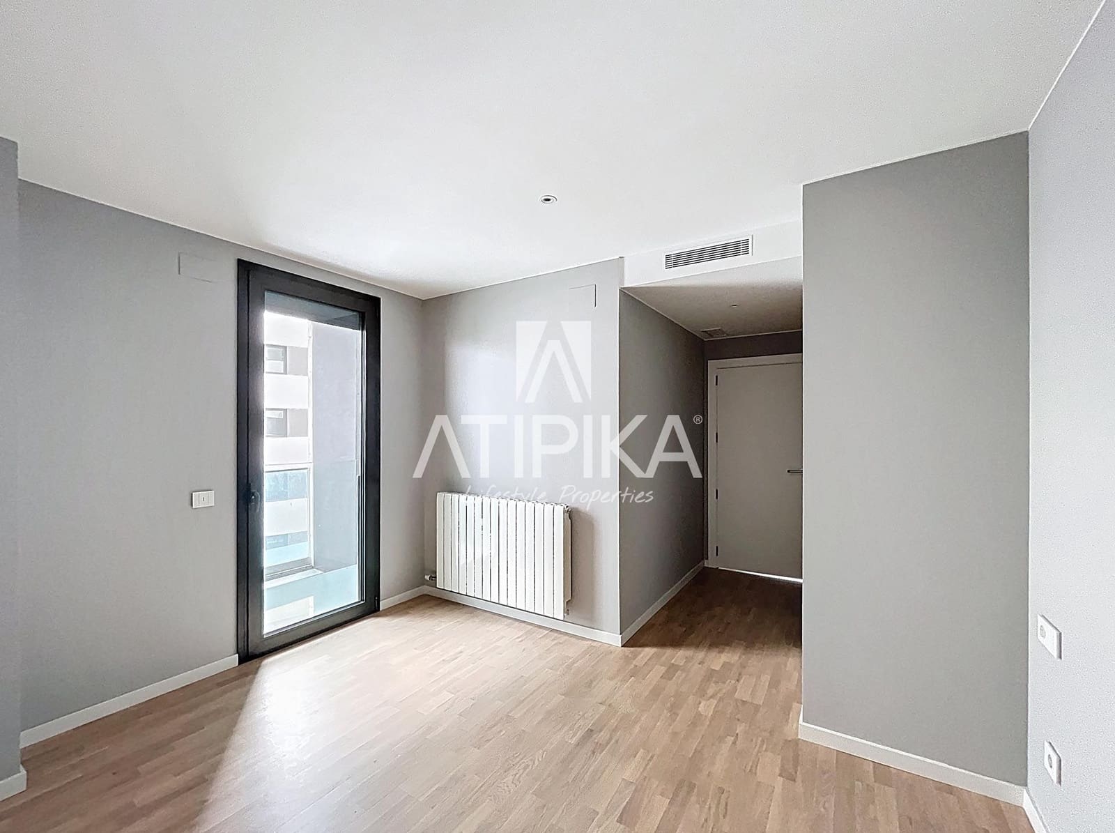 4 bedroom Apartment for sale in Badalona with pool - € 657,000 (Ref: 9548769)