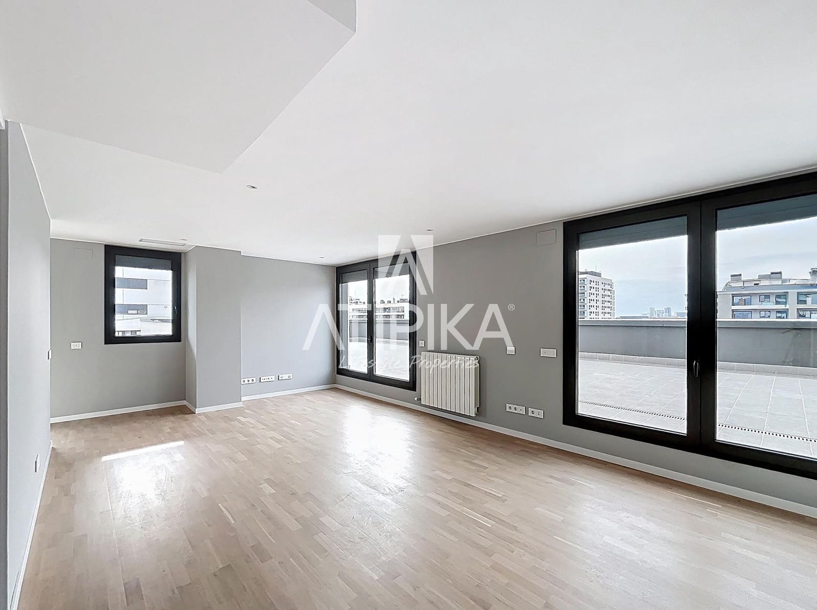 3 chambre Appartement à vendre à Badalona avec piscine - 849 000 € (Ref: 9548772)