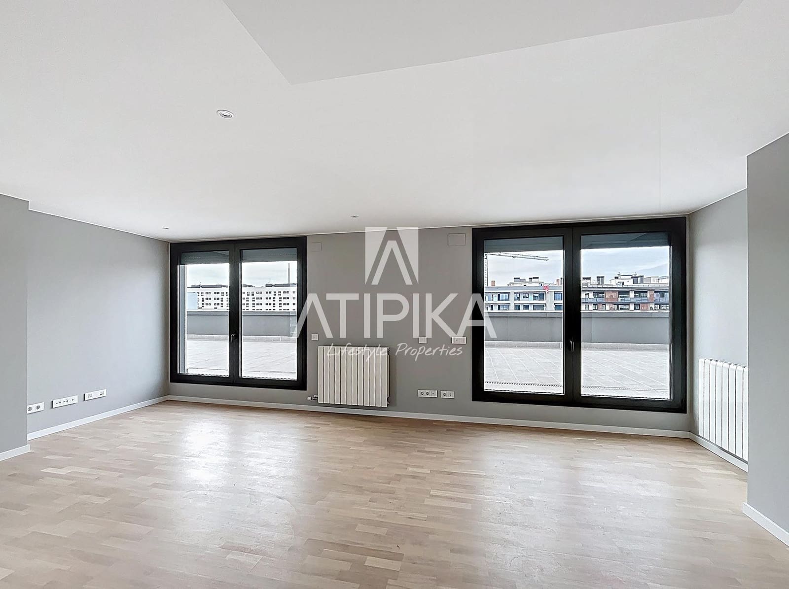 3 chambre Appartement à vendre à Badalona avec piscine - 849 000 € (Ref: 9548772)