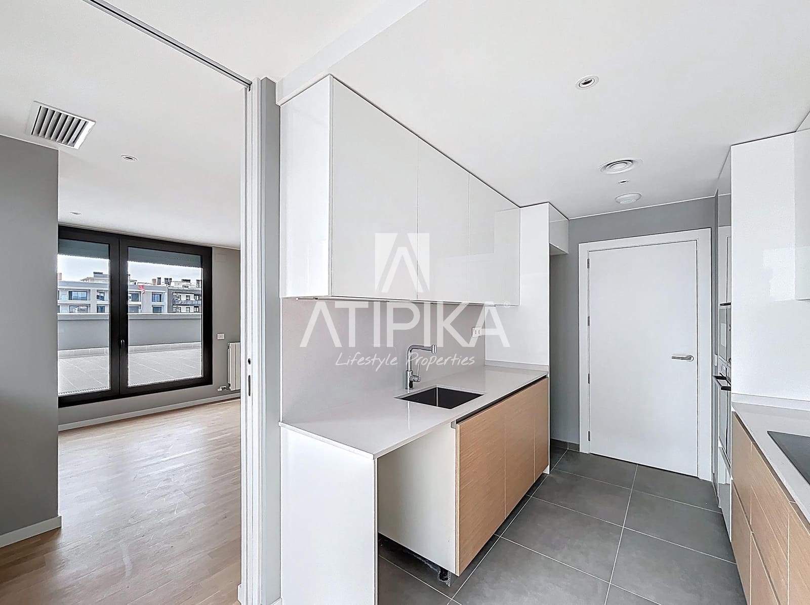 3 chambre Appartement à vendre à Badalona avec piscine - 849 000 € (Ref: 9548772)