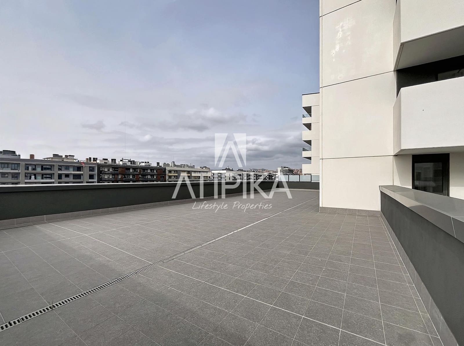 3 chambre Appartement à vendre à Badalona avec piscine - 849 000 € (Ref: 9548772)