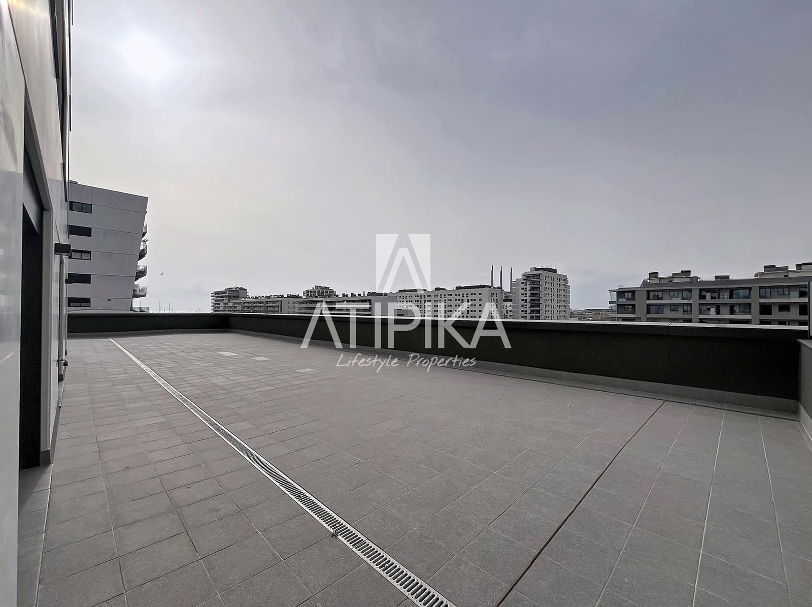 3 chambre Appartement à vendre à Badalona avec piscine - 849 000 € (Ref: 9548772)