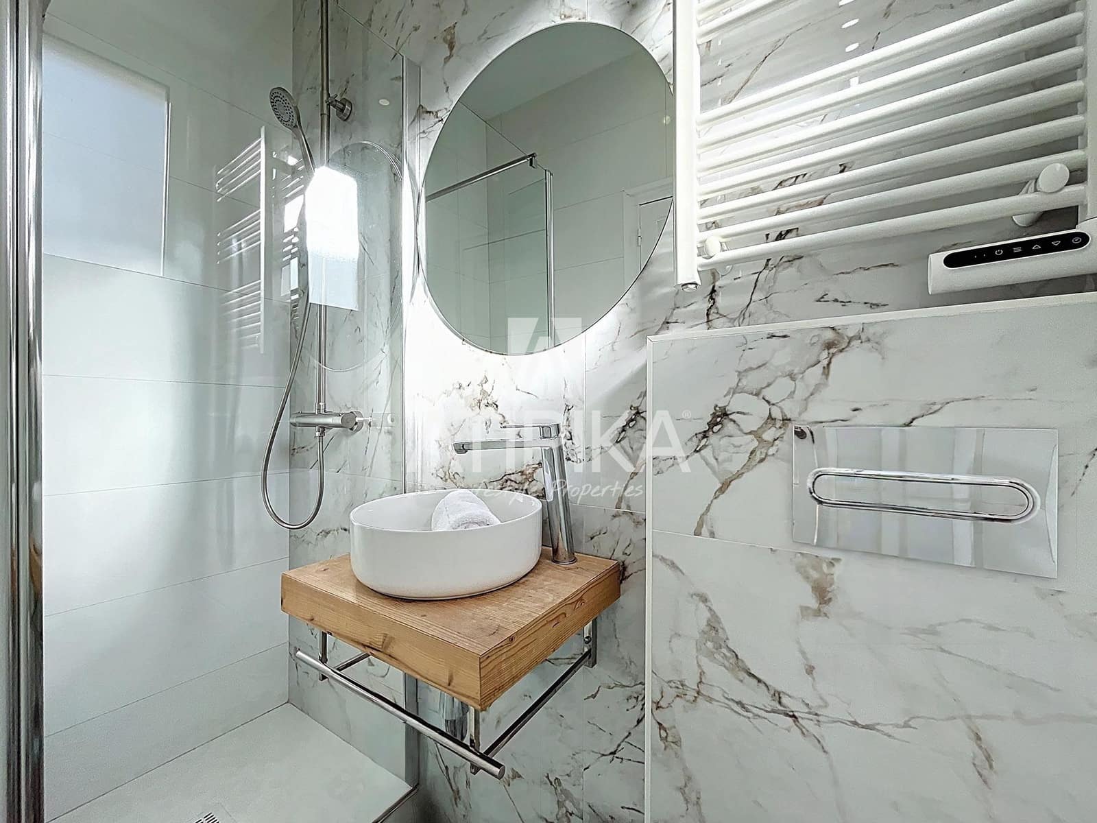 3 soveværelse Lejlighed til salg i Barcelona by - € 645.000 (Ref: 9548774)