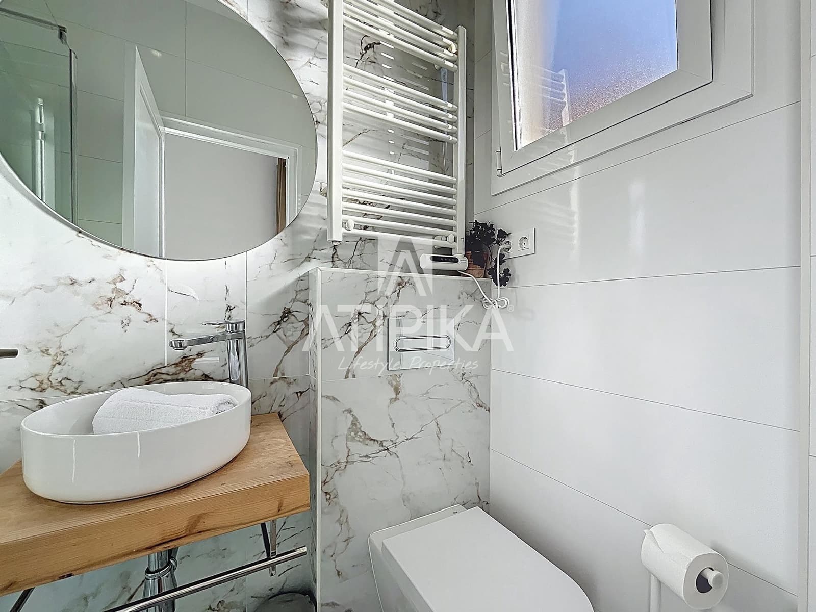 3 soveværelse Lejlighed til salg i Barcelona by - € 645.000 (Ref: 9548774)