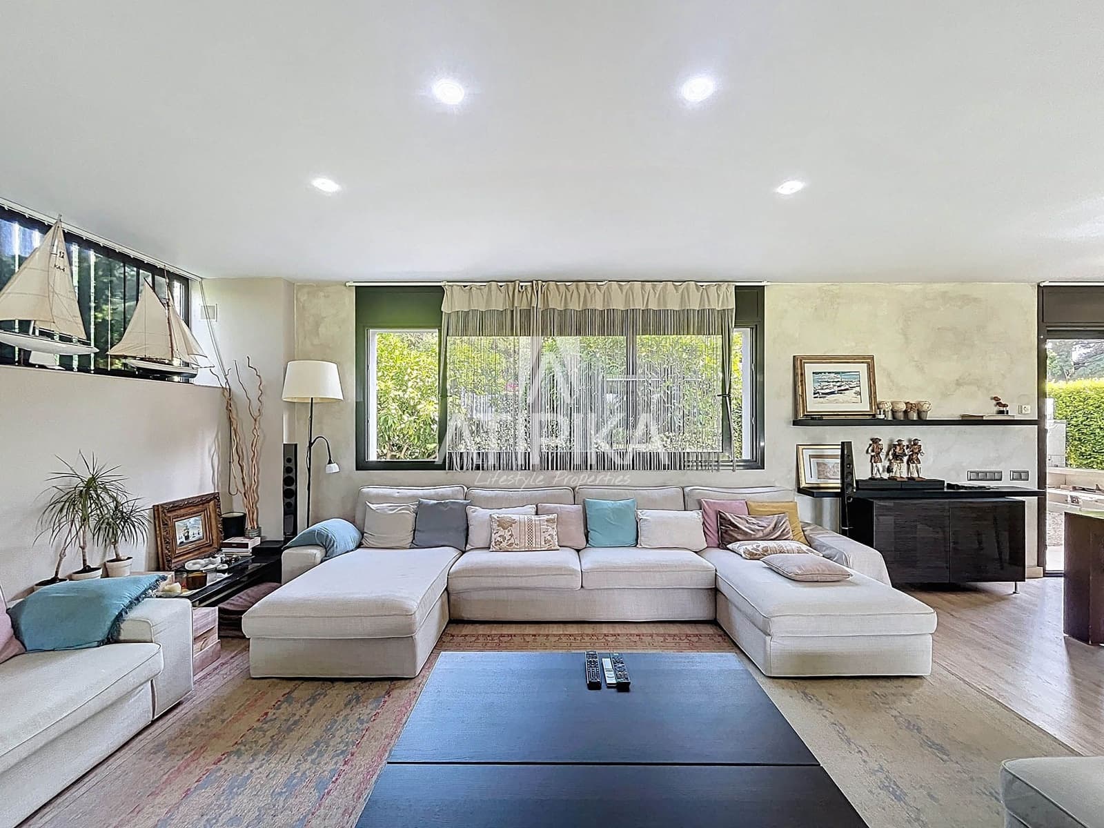 4 soveværelse Villa til salg i Cabrera de Mar med swimmingpool - € 1.750.000 (Ref: 9548793)