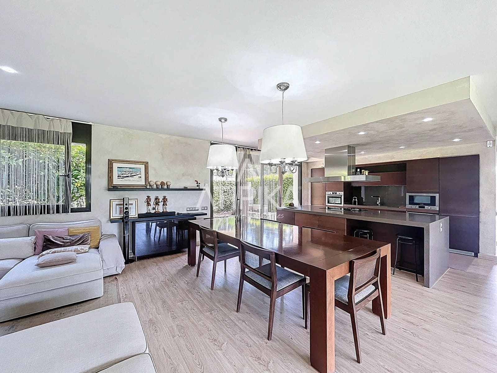 4 soveværelse Villa til salg i Cabrera de Mar med swimmingpool - € 1.750.000 (Ref: 9548793)