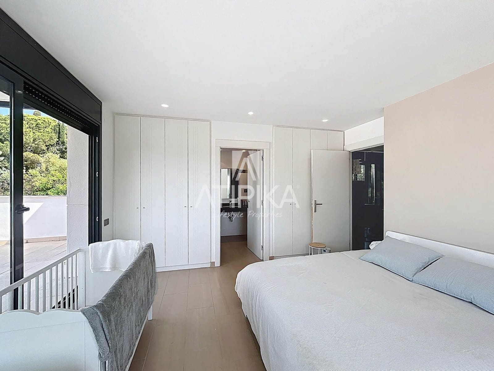 4 soveværelse Villa til salg i Cabrera de Mar med swimmingpool - € 1.750.000 (Ref: 9548793)