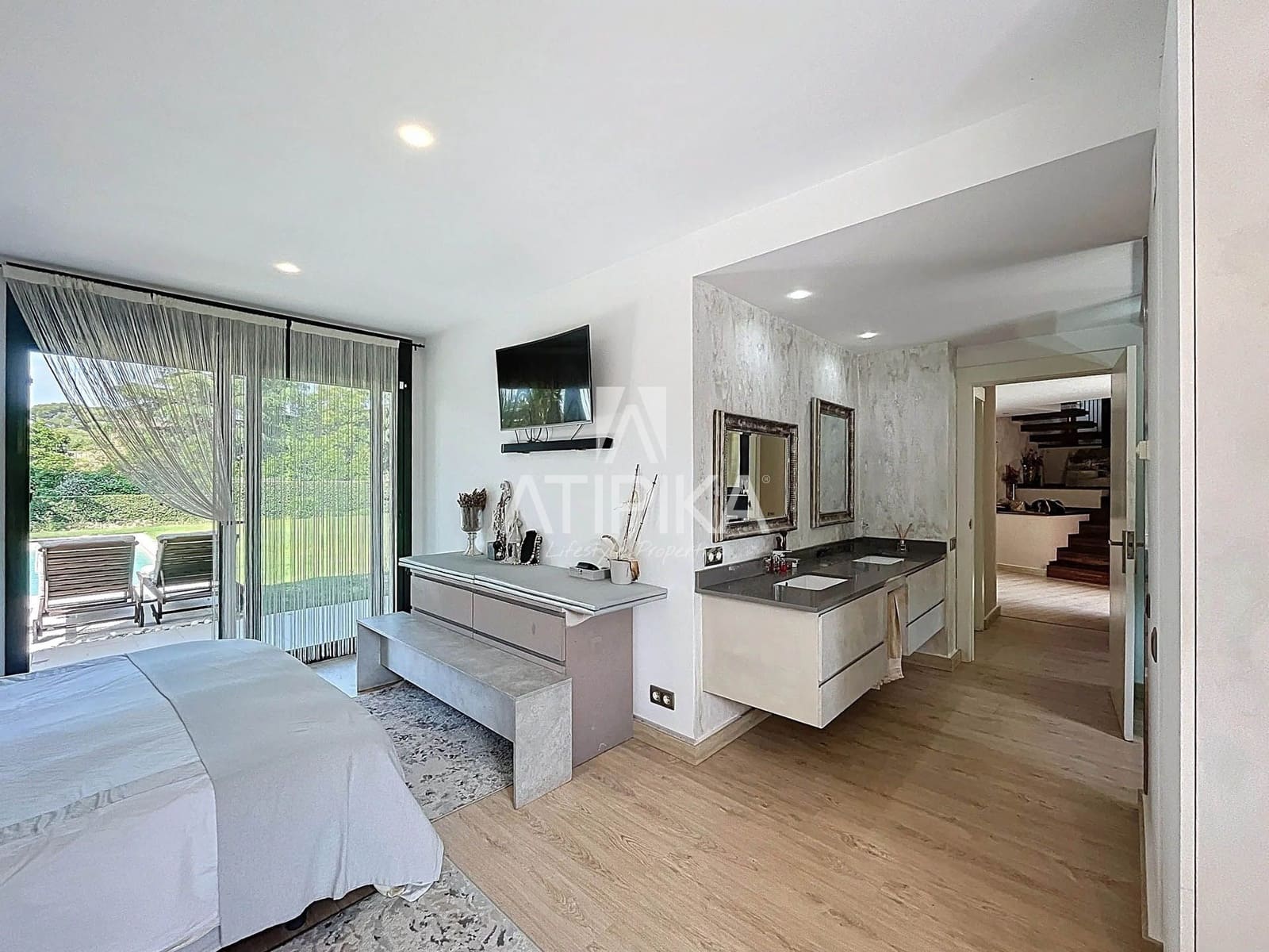 4 soveværelse Villa til salg i Cabrera de Mar med swimmingpool - € 1.750.000 (Ref: 9548793)