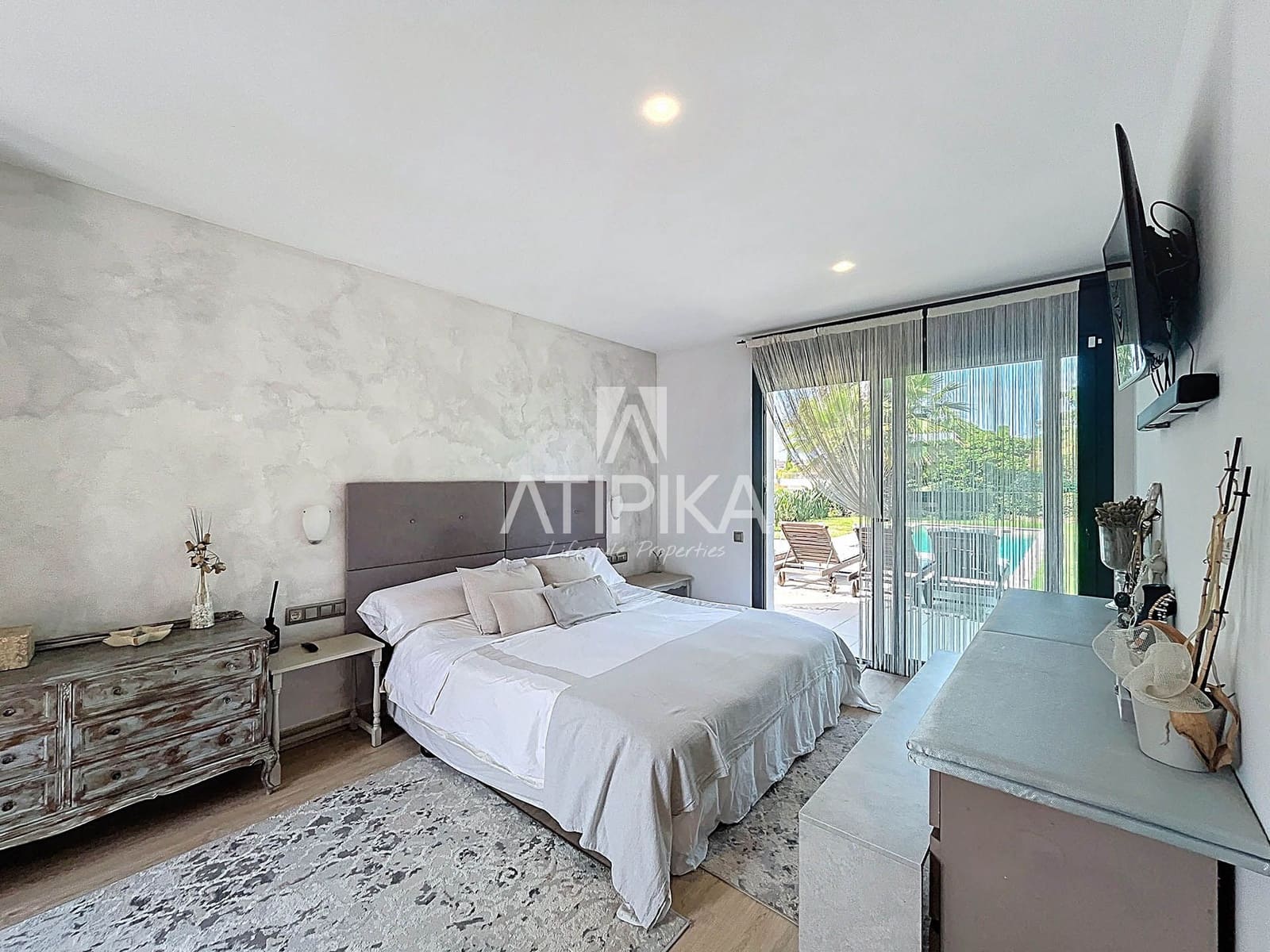 4 soveværelse Villa til salg i Cabrera de Mar med swimmingpool - € 1.750.000 (Ref: 9548793)