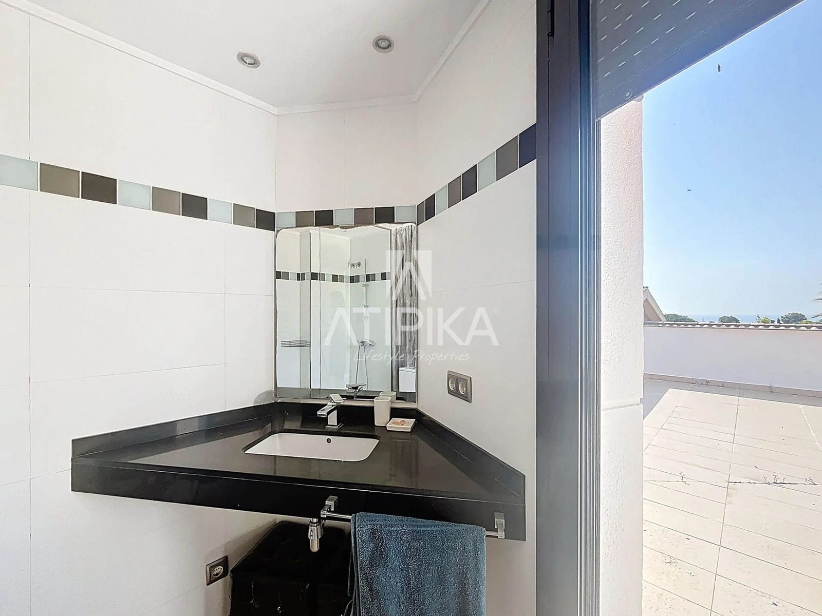 4 soveværelse Villa til salg i Cabrera de Mar med swimmingpool - € 1.750.000 (Ref: 9548793)