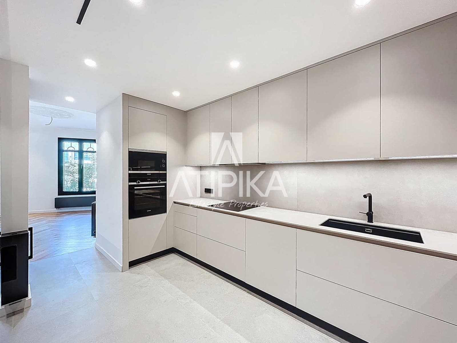 3 bedroom Apartment for sale in Barcelona city - € 1,800,000 (Ref: 9548795)