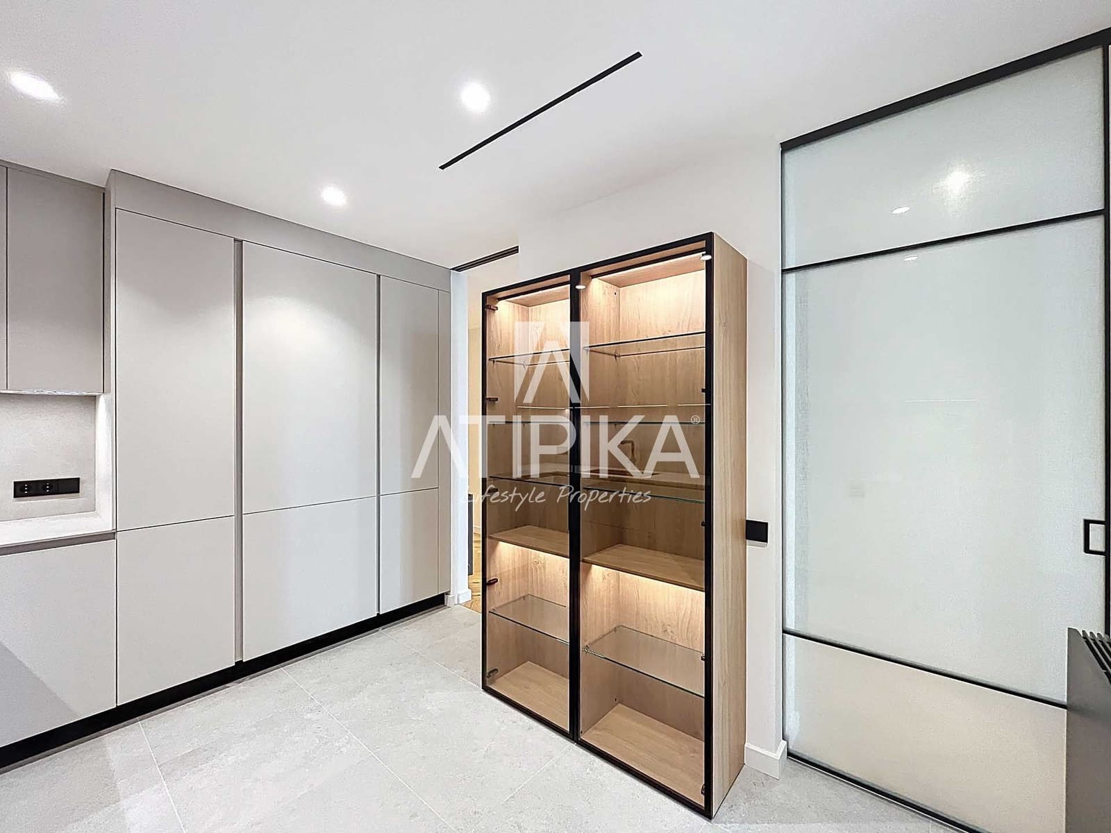 3 bedroom Apartment for sale in Barcelona city - € 1,800,000 (Ref: 9548795)