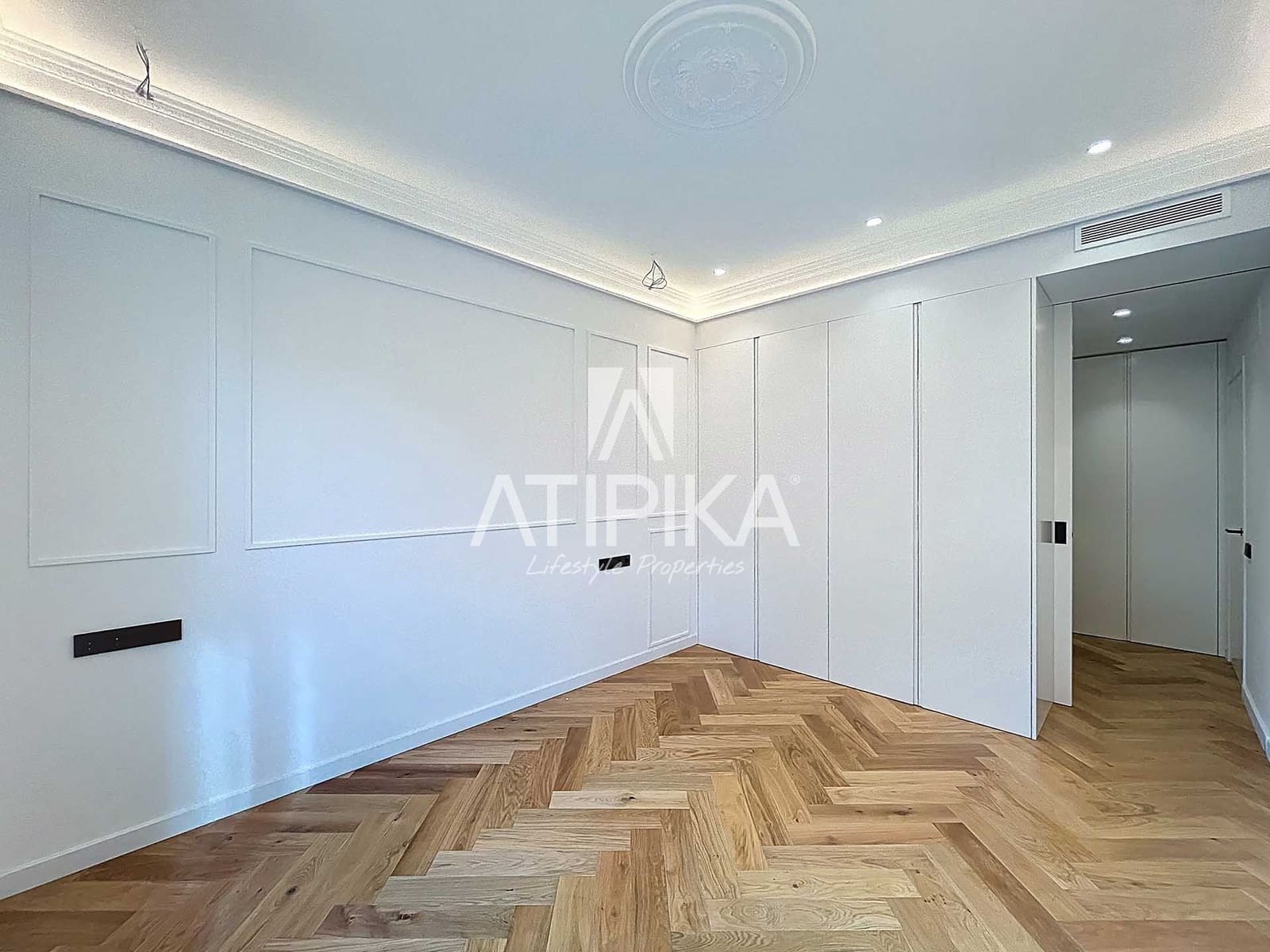 3 bedroom Apartment for sale in Barcelona city - € 1,800,000 (Ref: 9548795)