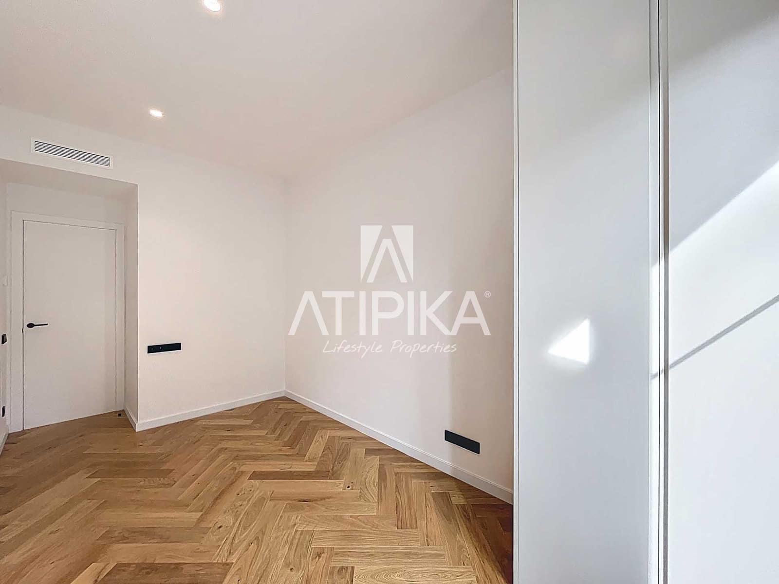 3 bedroom Apartment for sale in Barcelona city - € 1,800,000 (Ref: 9548795)