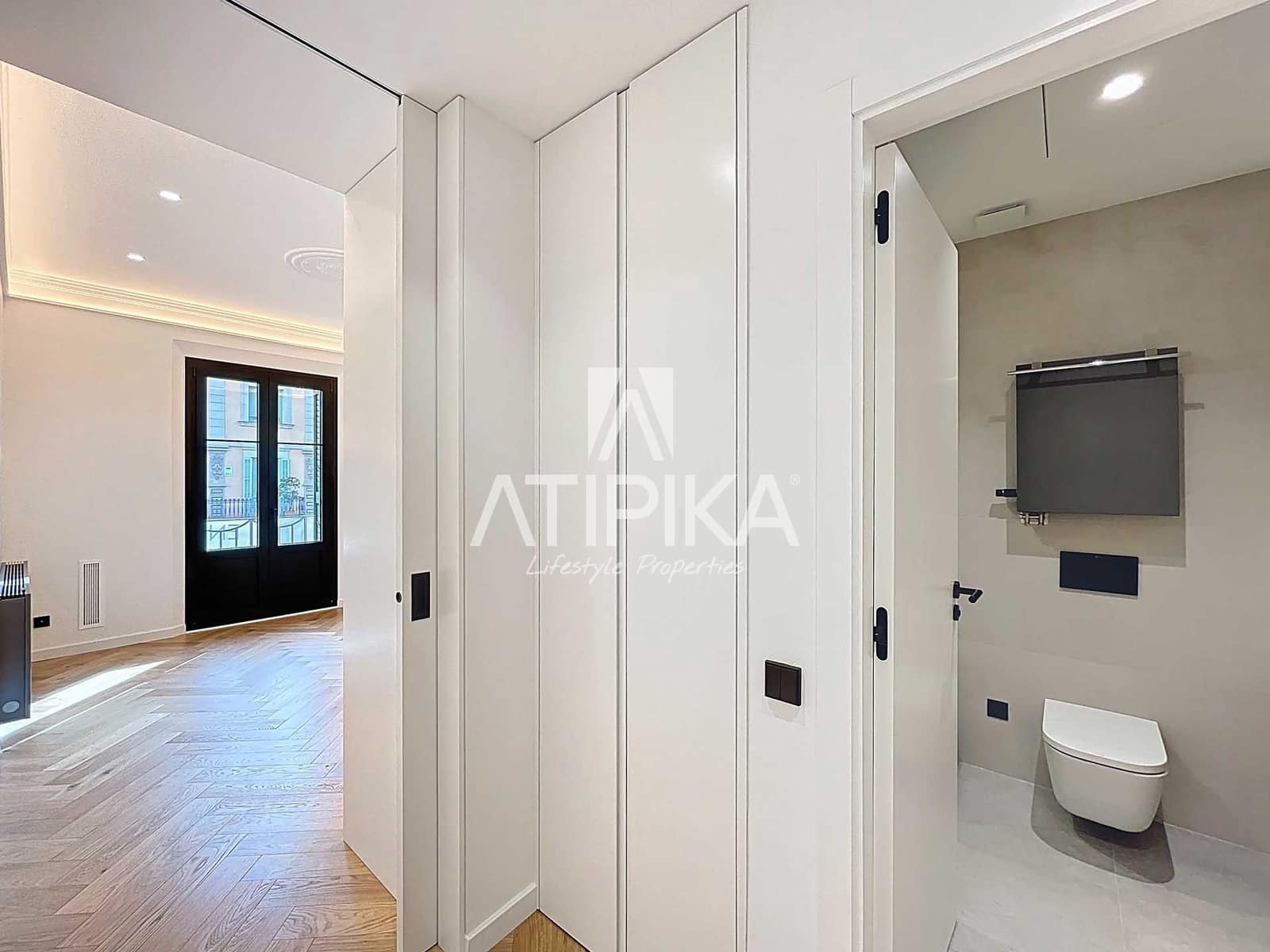 3 bedroom Apartment for sale in Barcelona city - € 1,800,000 (Ref: 9548795)