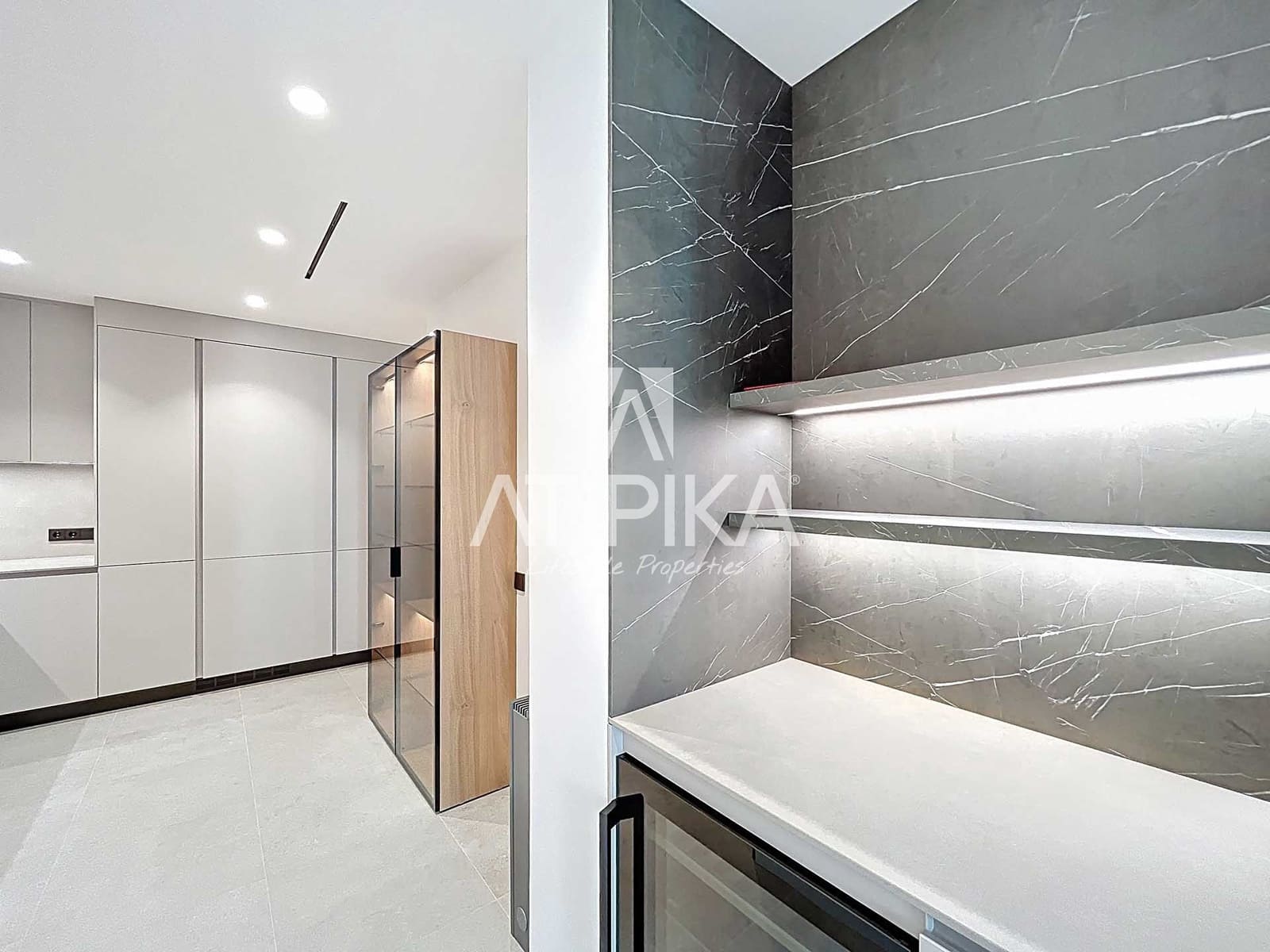 3 bedroom Apartment for sale in Barcelona city - € 1,800,000 (Ref: 9548795)